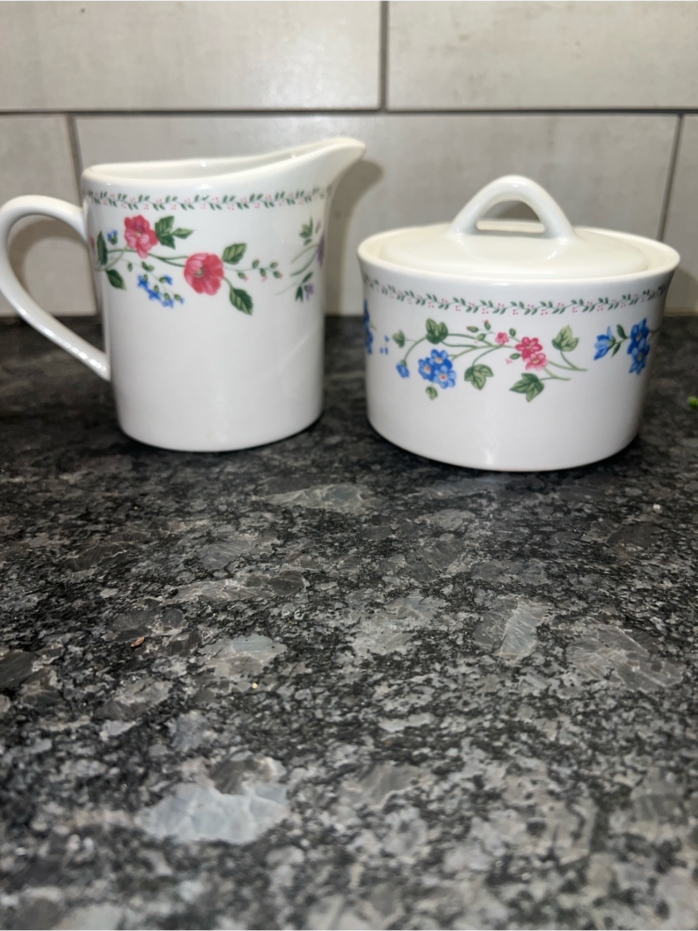 Farberware White Creamer and Sugar Set with Pink & Blue Floral Trim